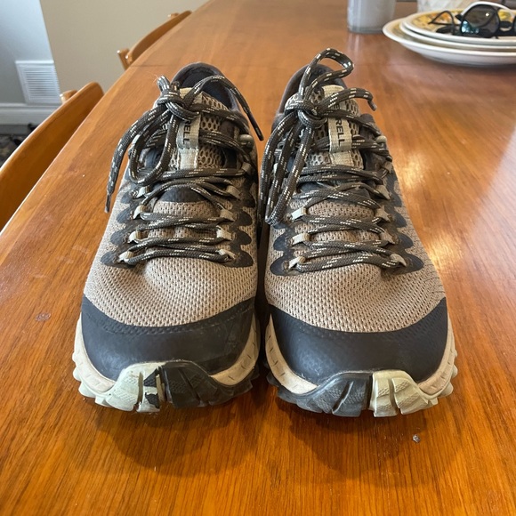 Merrell Women’s Bravada Hiking Shoe - Picture 2 of 9
